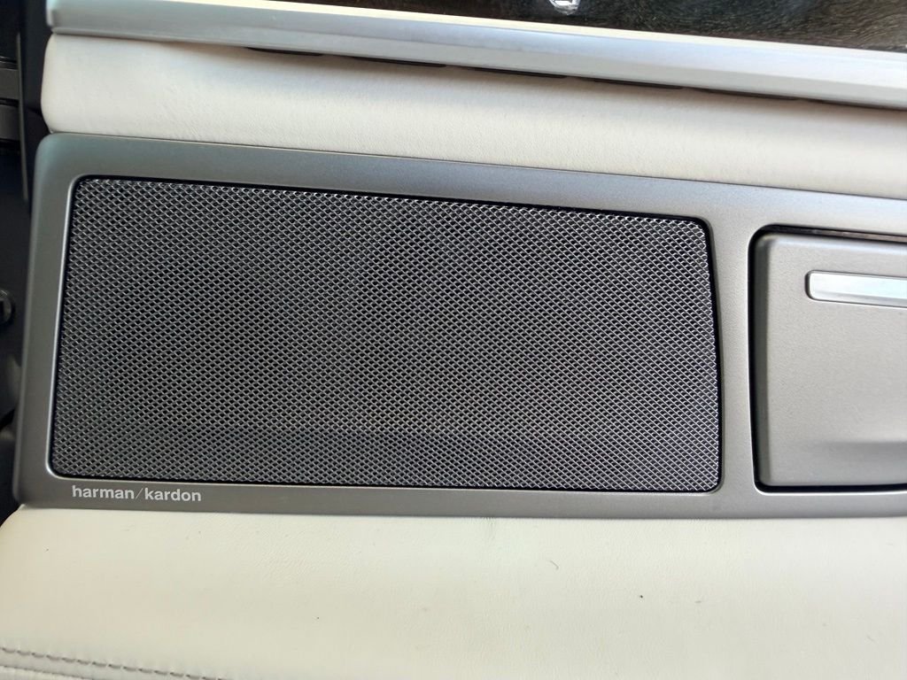 Used 2021 Gray BMW 740i image 35