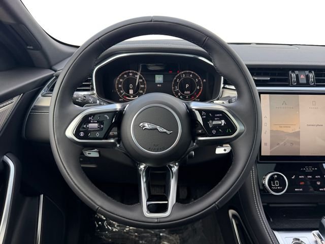 2026 Jaguar F-Pace R-Dynamic S - Photo 13