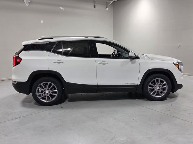 Used 2023 White GMC SLT image 14