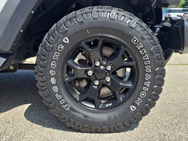 Used 2022 White Jeep Unlimited Willys image 41