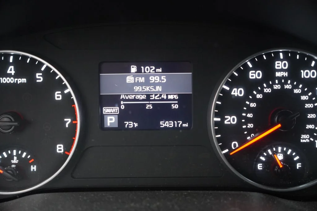 Certified Used 2022 Snow White Pearl Kia LX image 6