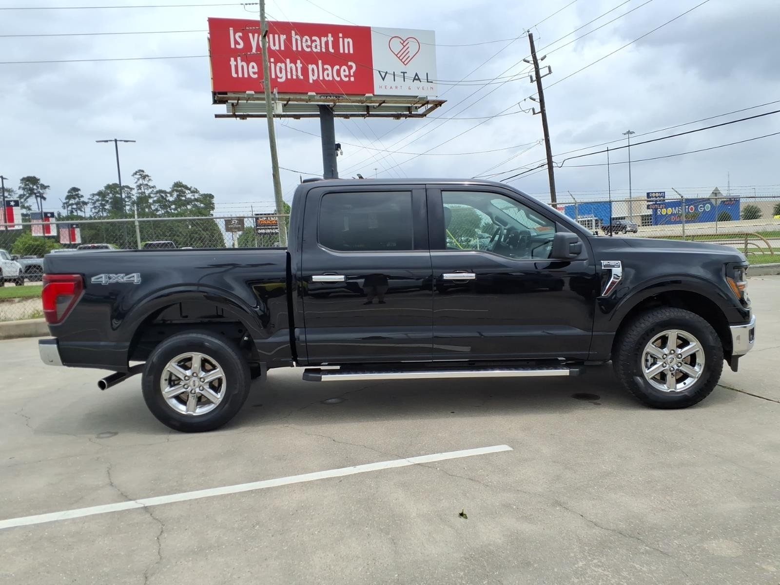 2025 Ford F-150 XLT - 3