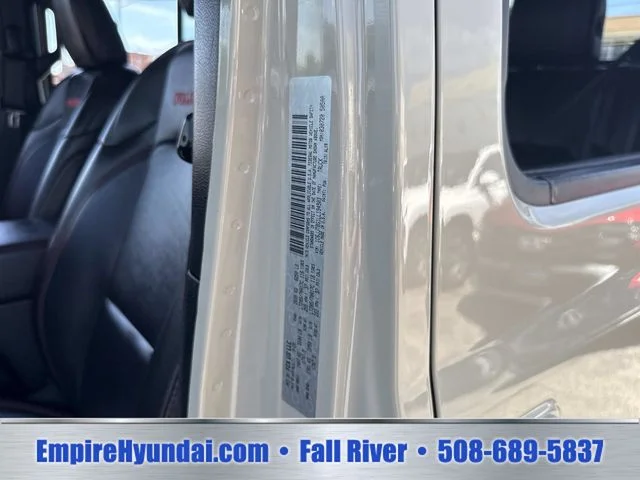 Used 2020  Jeep Rubicon image 18