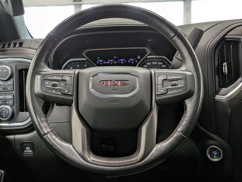 Used 2021 Black GMC AT4 image 36