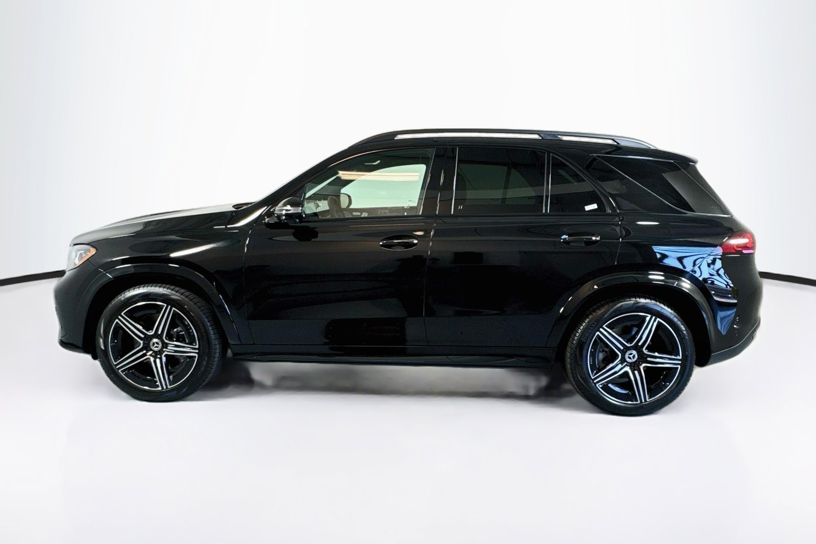 New 2027 Black Mercedes-Benz GLE 350 image 8