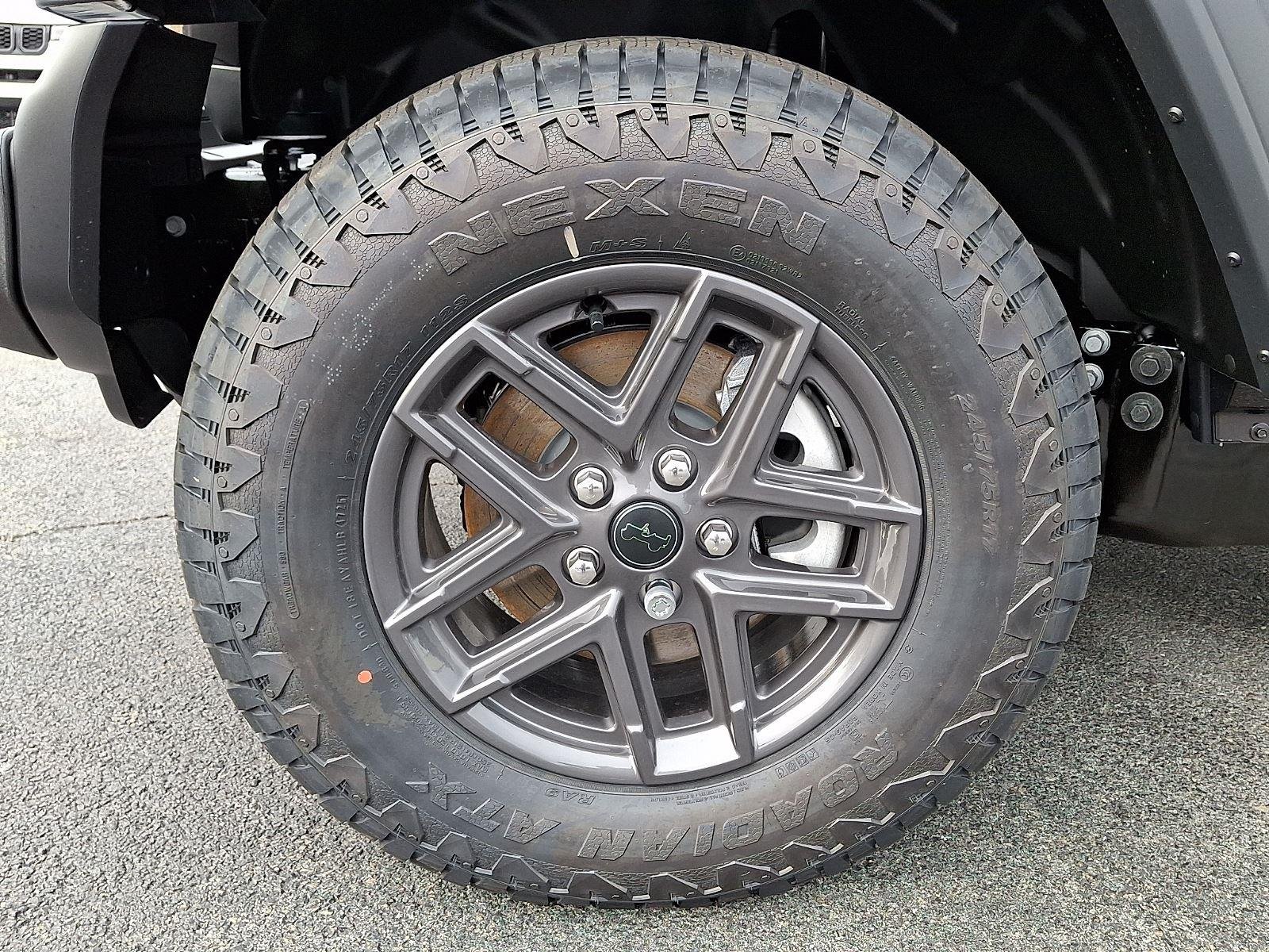 New 2026 Granite Crystal Metallic Clear-Coat Exterior Paint Jeep Sport S image 6