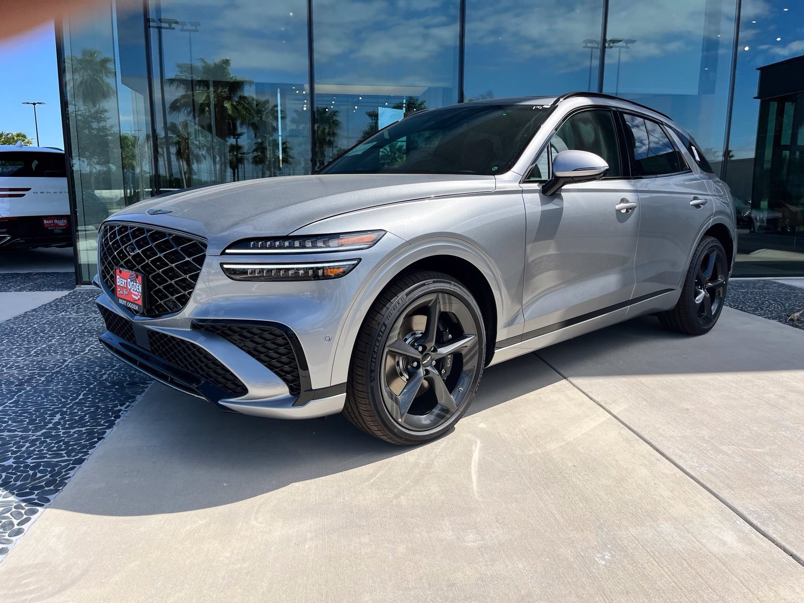 New 2027 Silver Genesis 2.5T SPORT PRESTIGE image 3