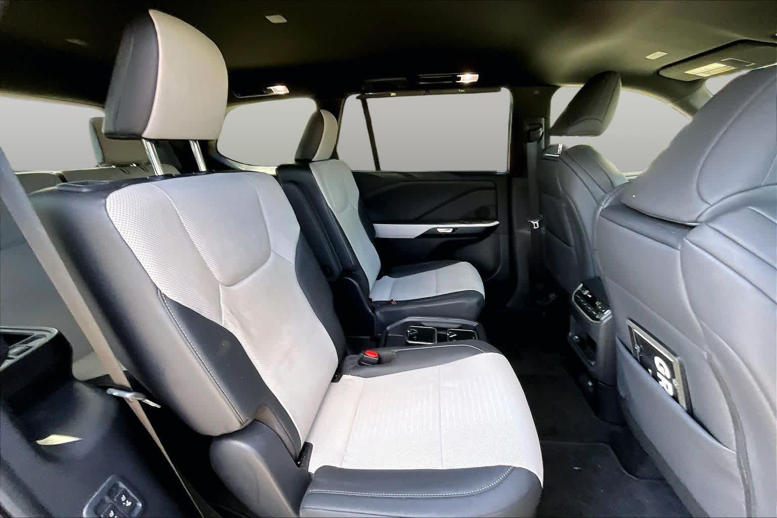 Used 2025 Nightfall Mica Lexus F SPORT Premium image 20