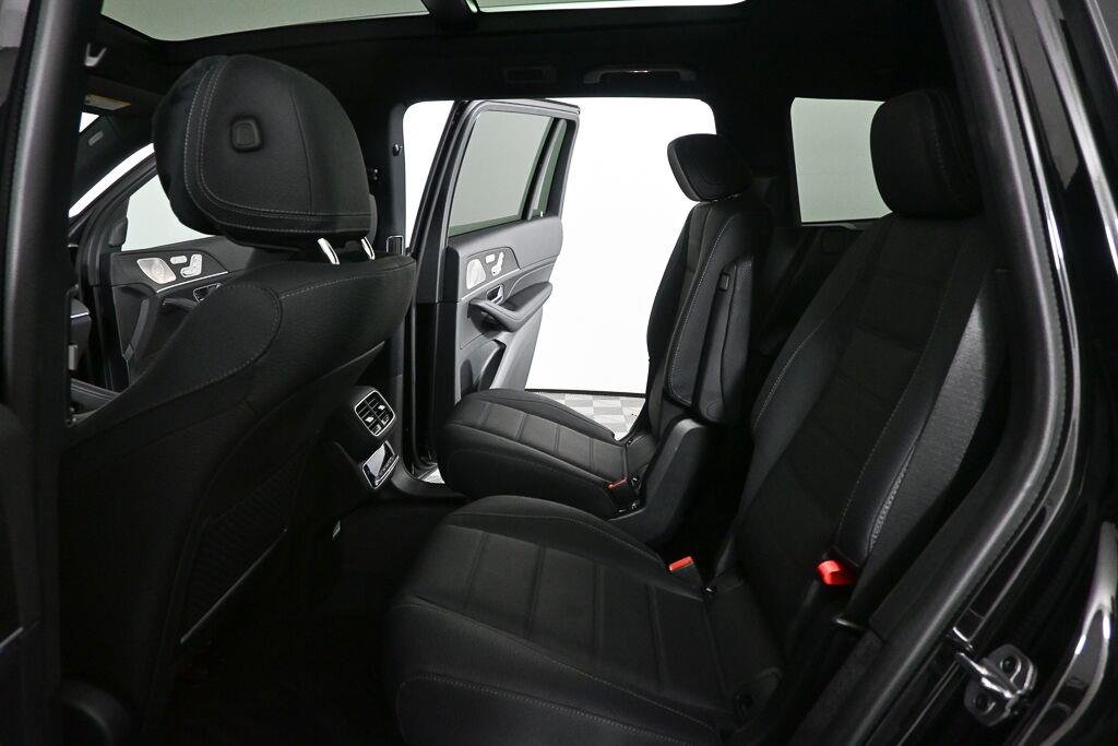Certified Used 2025 Obsidian Black Metallic Mercedes-Benz GLS 580 image 19