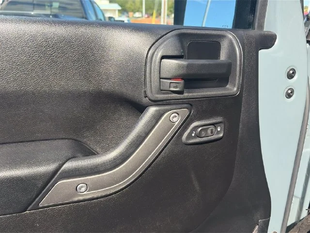 New 2015 Gray Jeep Sport image 16