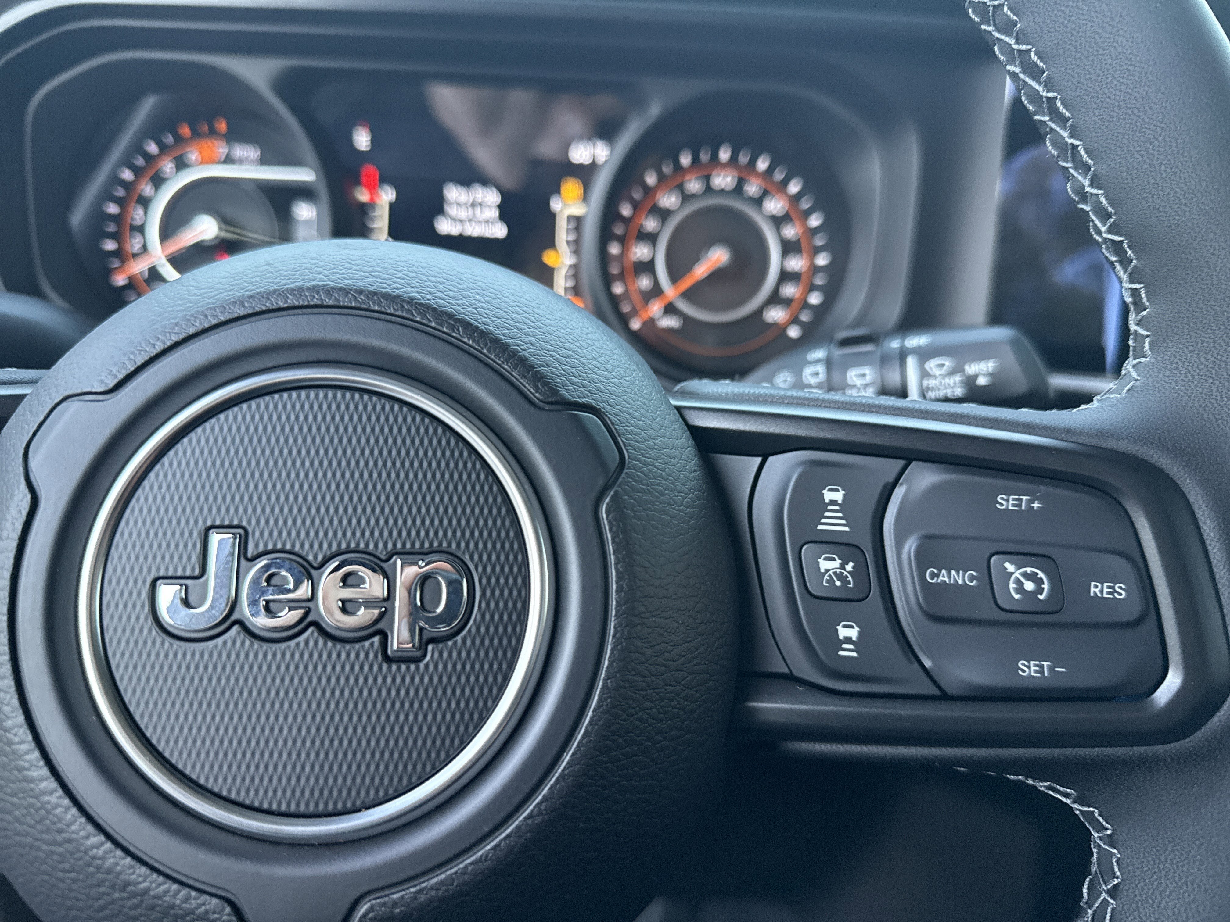 New 2026 Black Clear-Coat Exterior Paint Jeep Sport S image 28