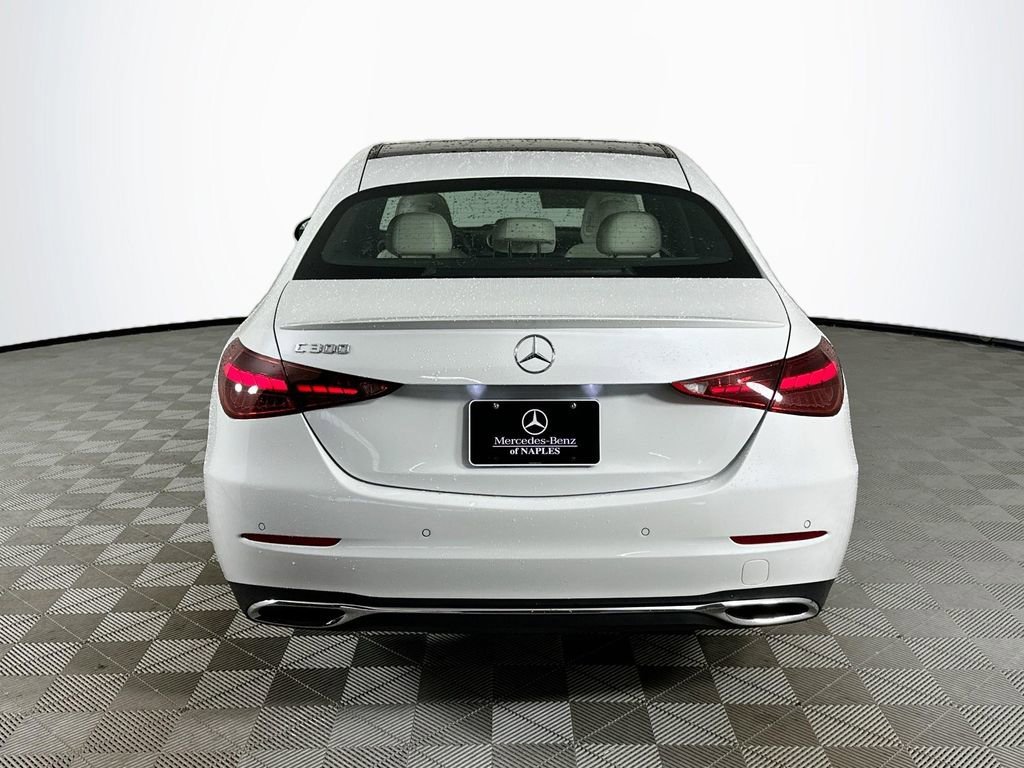 New 2026 MANUFAKTUR Moonlight White Metallic Mercedes-Benz C 300 image 40