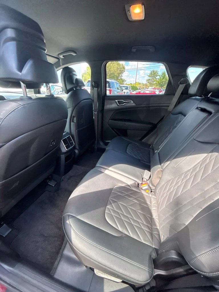 Used 2023 Red Kia X-Line image 18