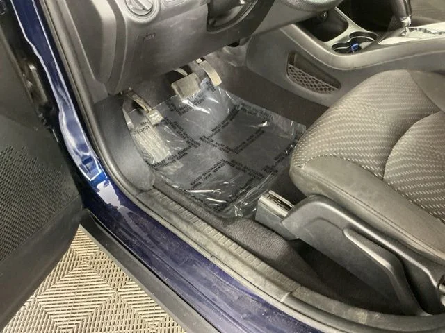 Used 2018 Blue Dodge SE image 14