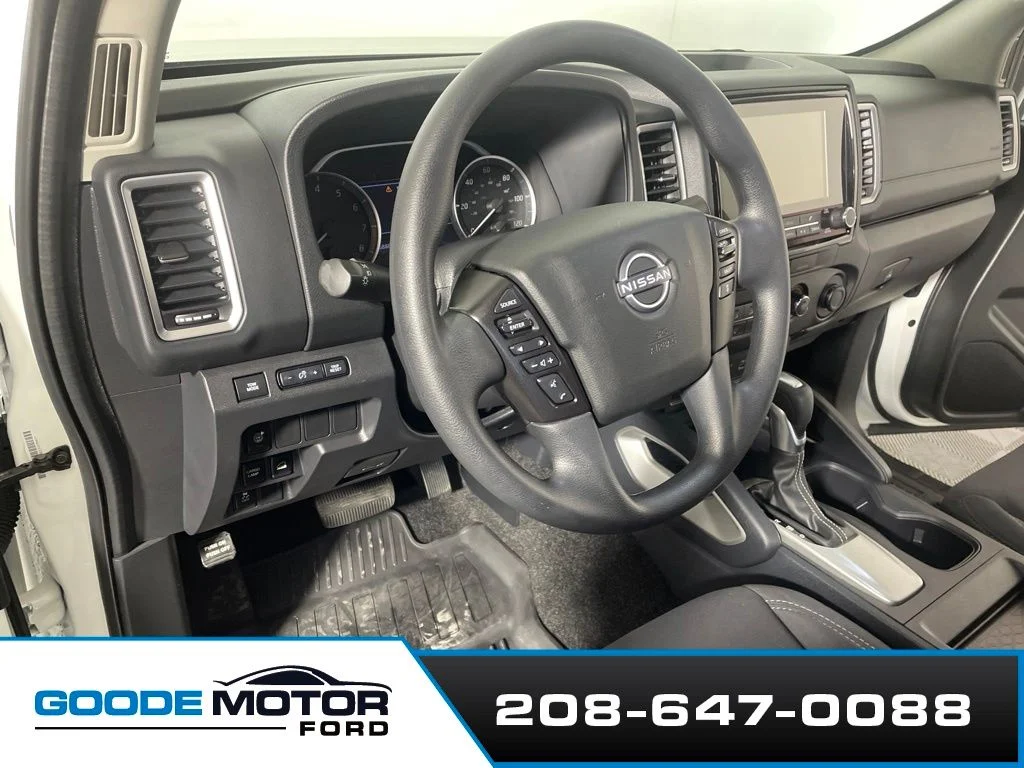 Certified Used 2022 Glacier White Nissan SV image 9