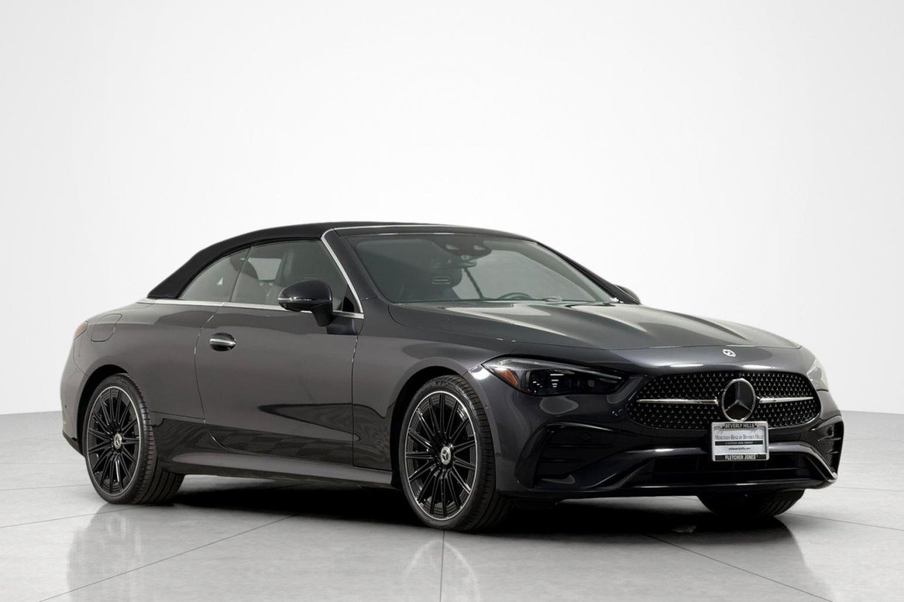 Used 2026 GRAPHITE GREY METALL Mercedes-Benz CLE 300 image 9