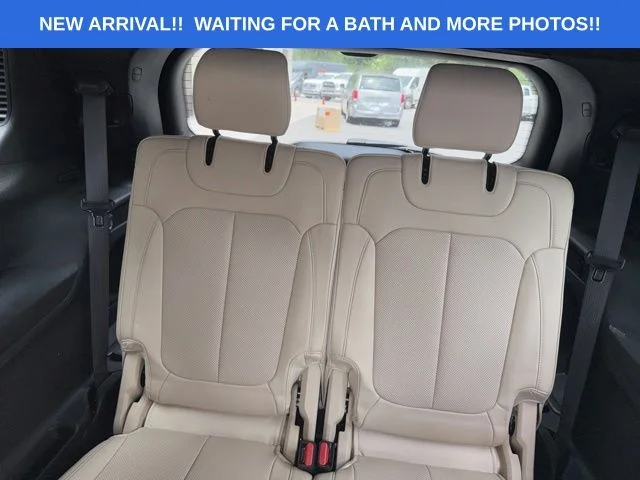 Used 2023 Blue Jeep Limited image 12