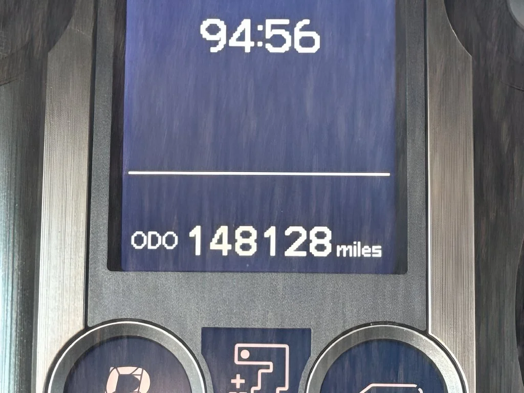 Used 2018 White Lexus 460 image 25