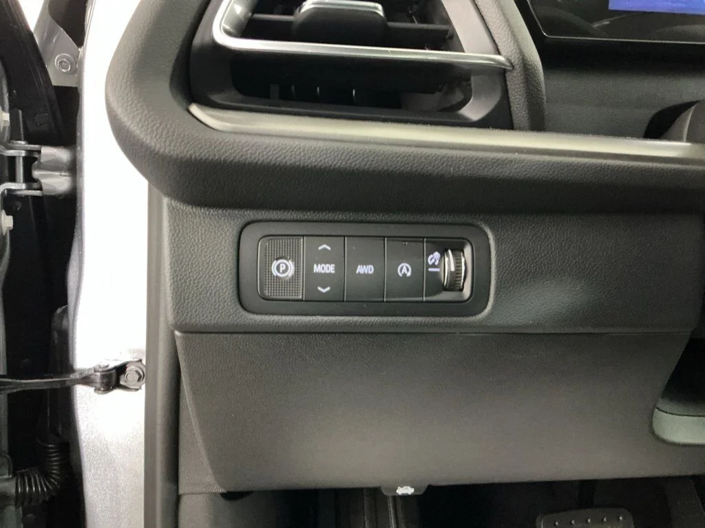New 2027 Gray Chevrolet LT image 17