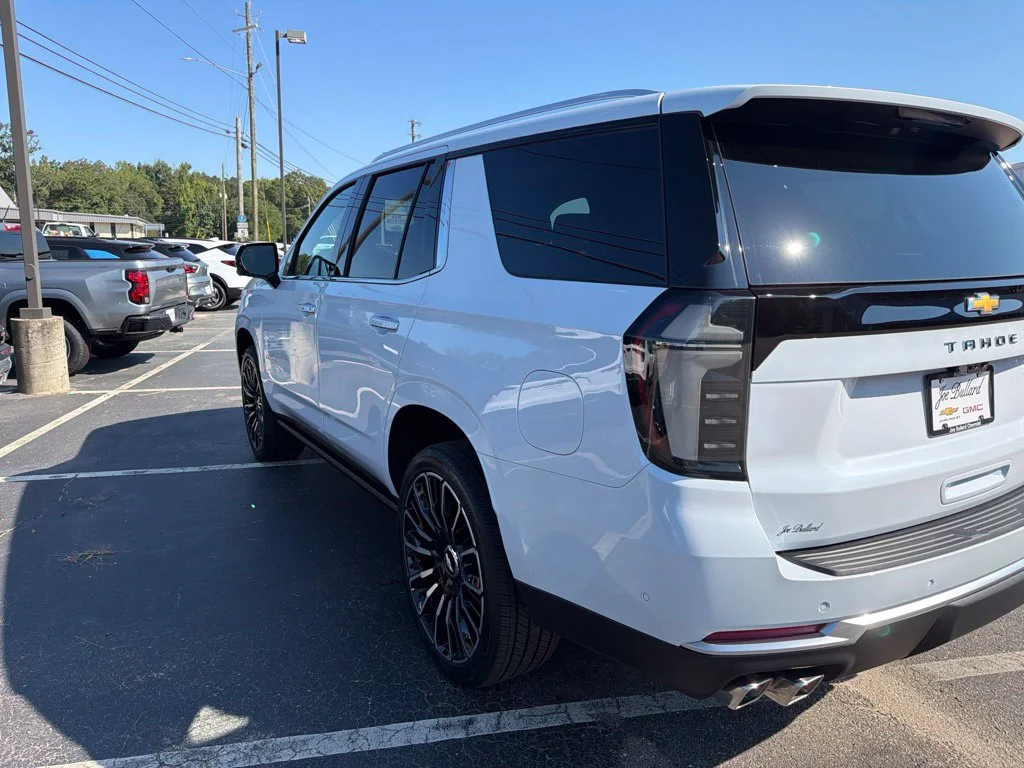 New 2026 Polar White Tricoat Chevrolet High Country image 3