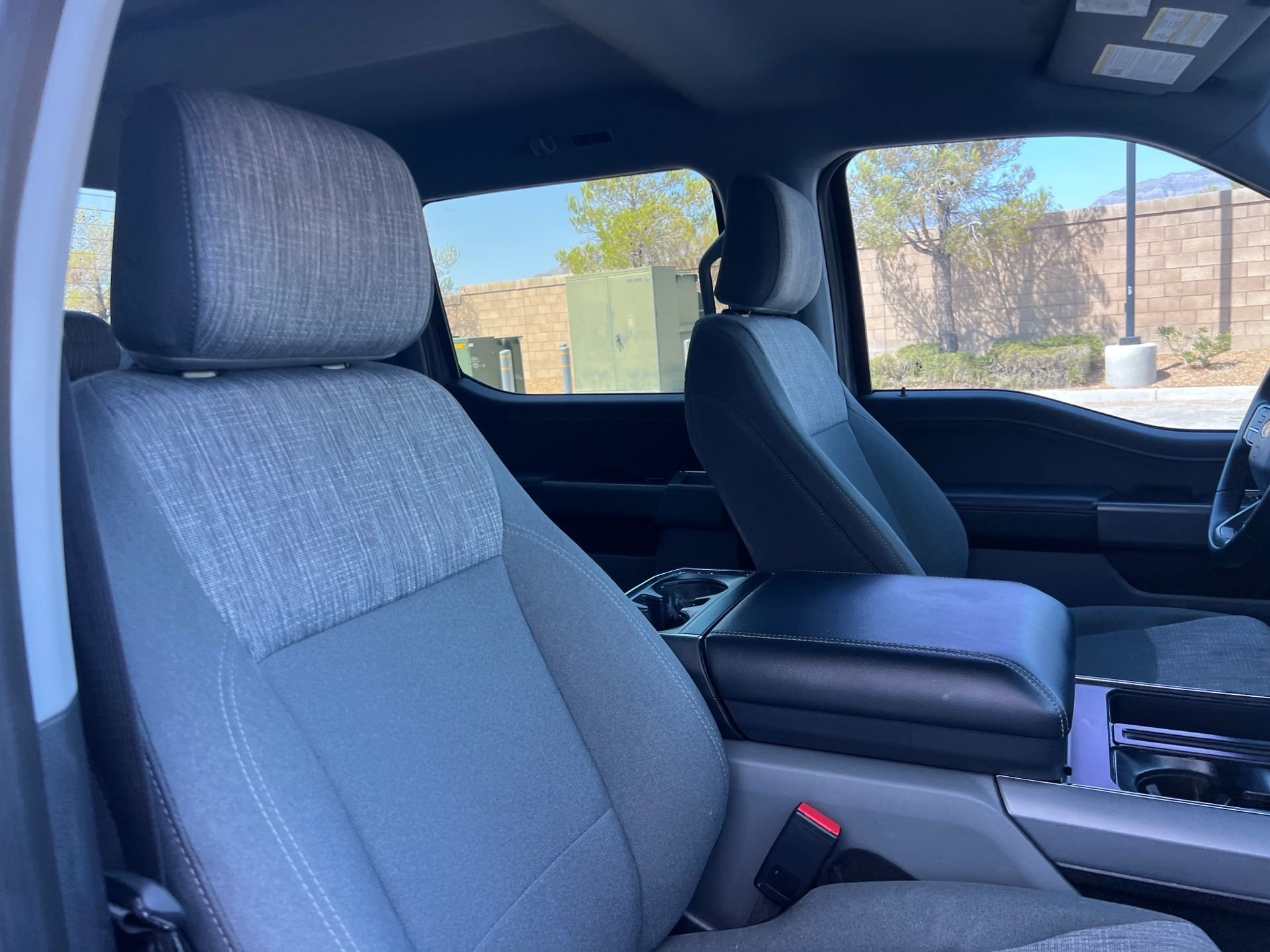 Used 2023 Gray Ford XLT image 22