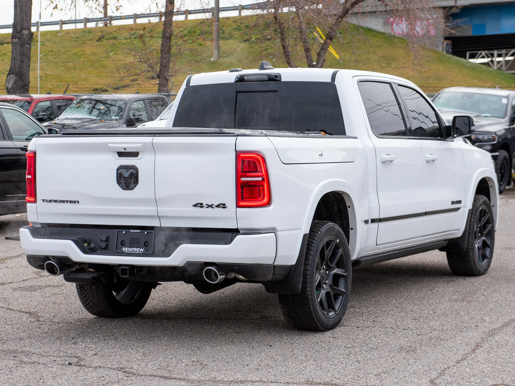 New 2026 White RAM Tungsten* Crew Cab 4x4, 540HP, RamBox, Massage Seats, Klipsch Audio image 10