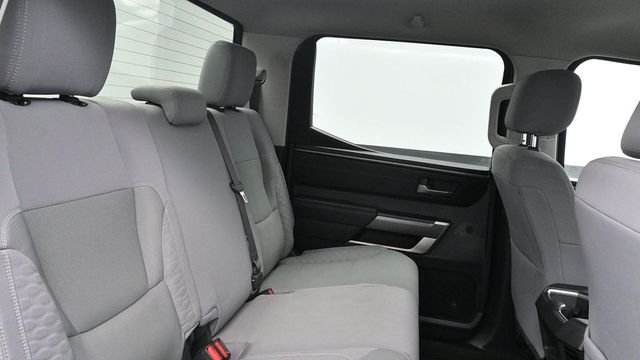 Used 2022 Green Toyota SR5 image 12
