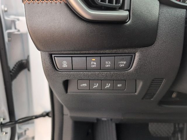 Used 2026 White/off-white Mazda 2.5 Turbo image 19
