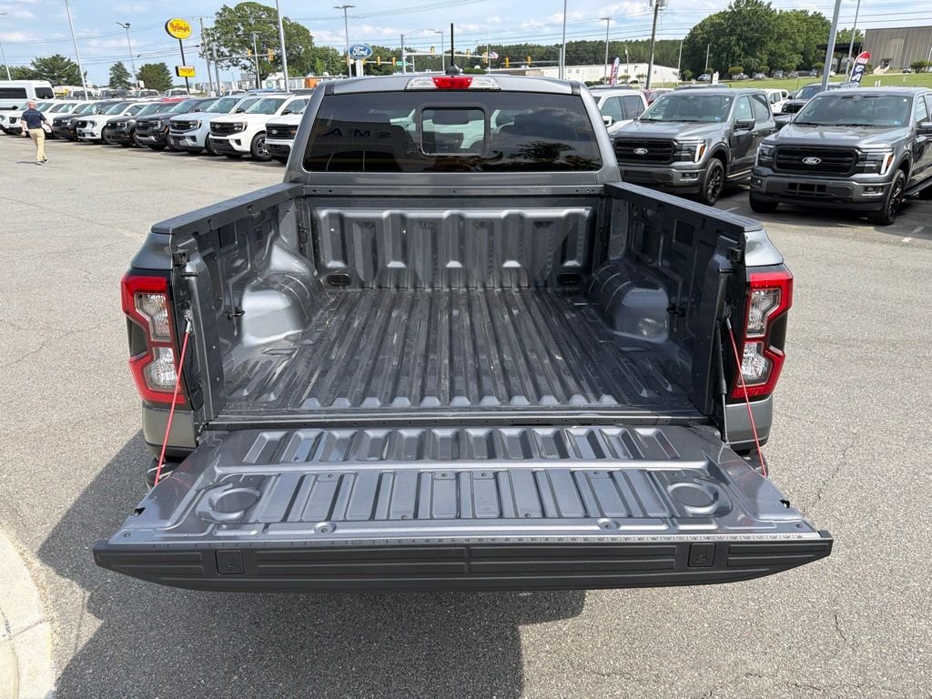 New 2026 Carbonized Gray Metallic Ford XLT image 17