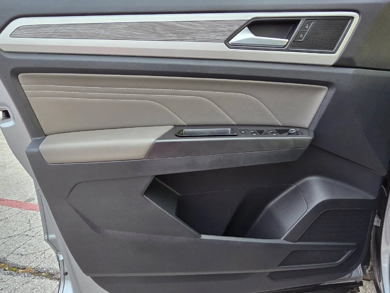 2022 Volkswagen Atlas Cross Sport SE w/Tech - Photo 12