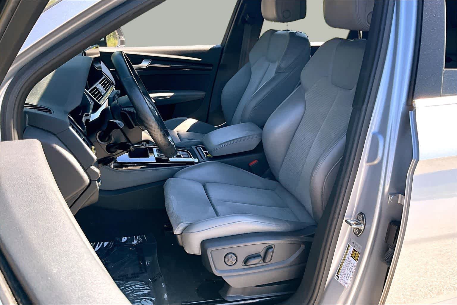 Used 2022 Florett Silver Metallic Audi Premium Plus image 8