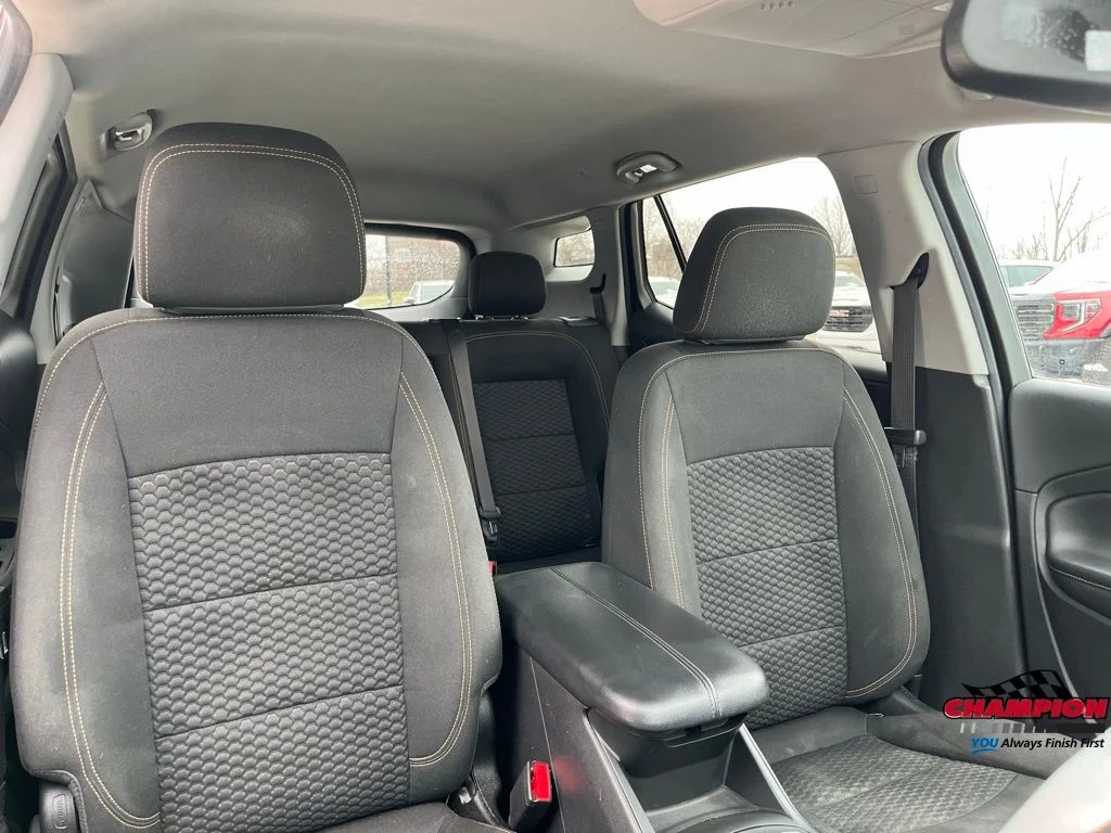 Used 2018 Black GMC SLE image 41