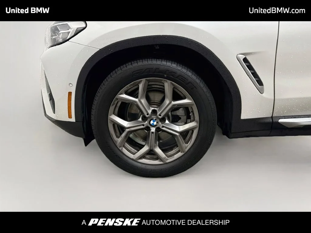 Used 2023 Mineral White Metallic BMW sDrive30i image 9