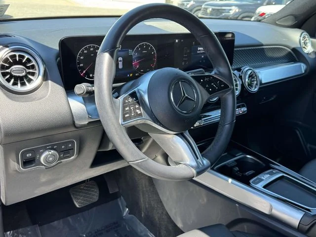 Used 2024 Gray Mercedes-Benz GLB 250 image 2