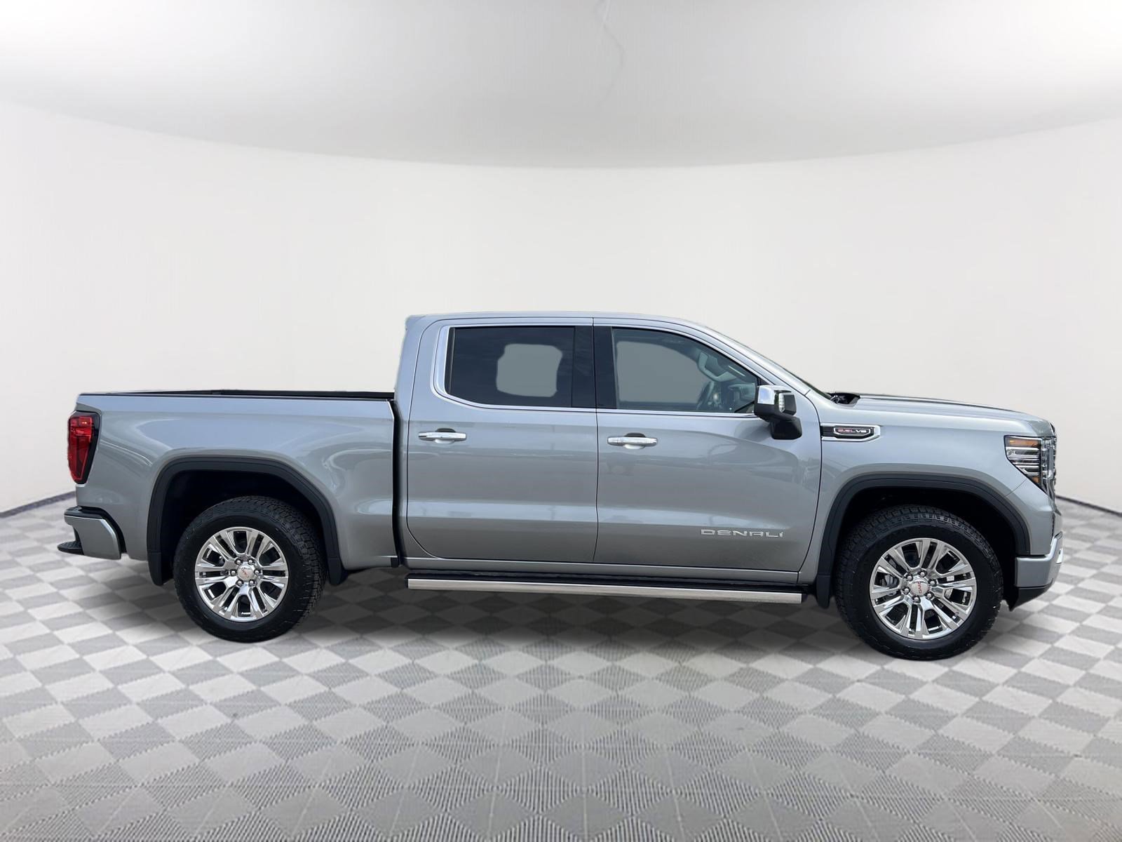 2026 GMC Sierra 1500 Denali - Photo 4