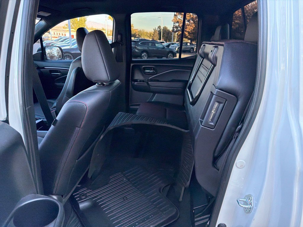 Used 2023 Platinum White Pearl Honda Black Edition image 17