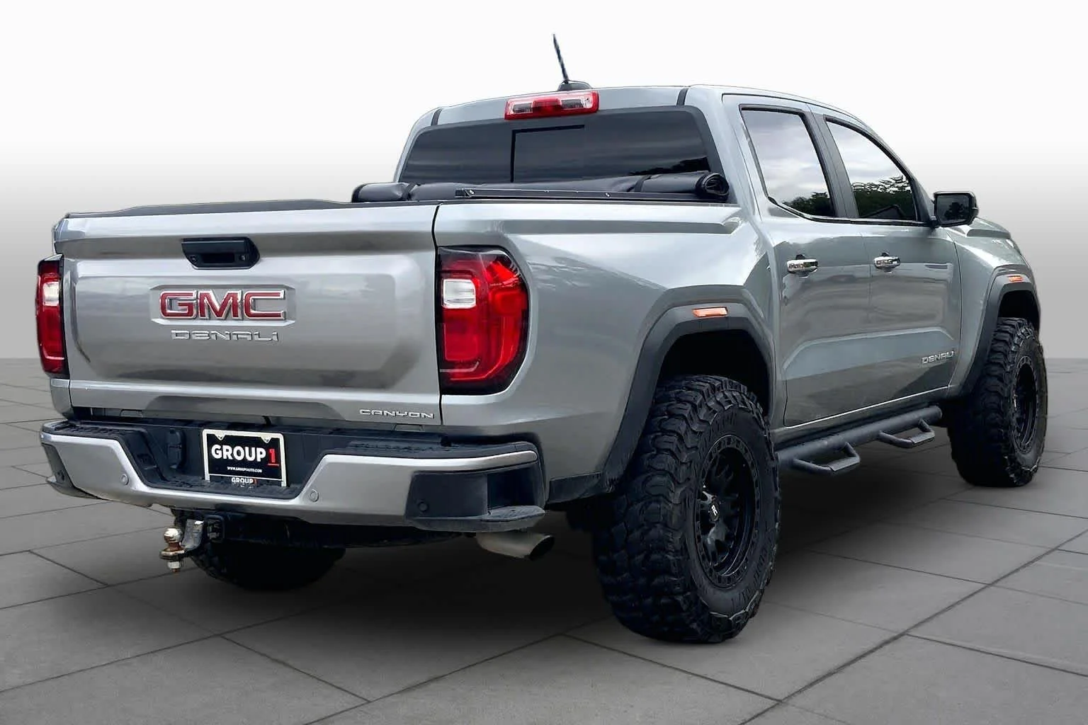Used 2024 Sterling Metallic GMC 4WD Denali image 13