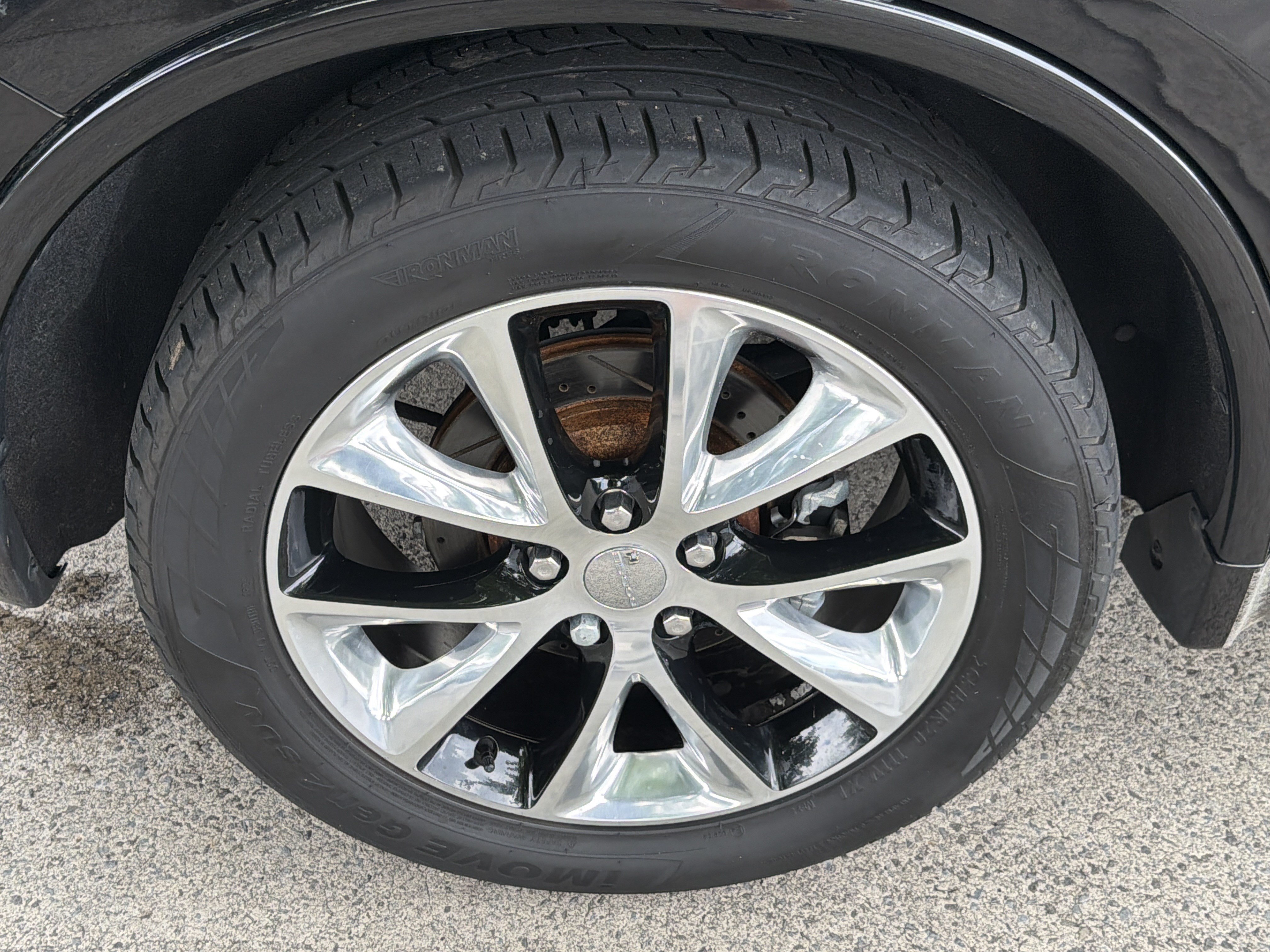 Used 2014 Brilliant Black Crystal Pearlcoat Dodge R/T image 17