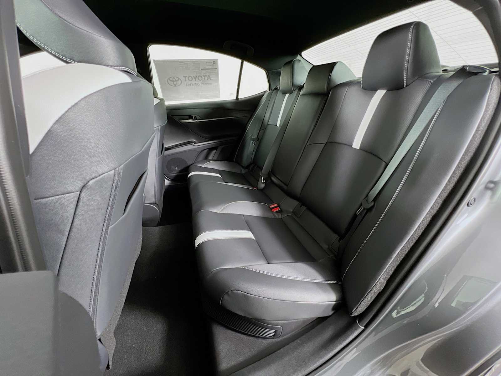 2026 Toyota Camry — photo 14