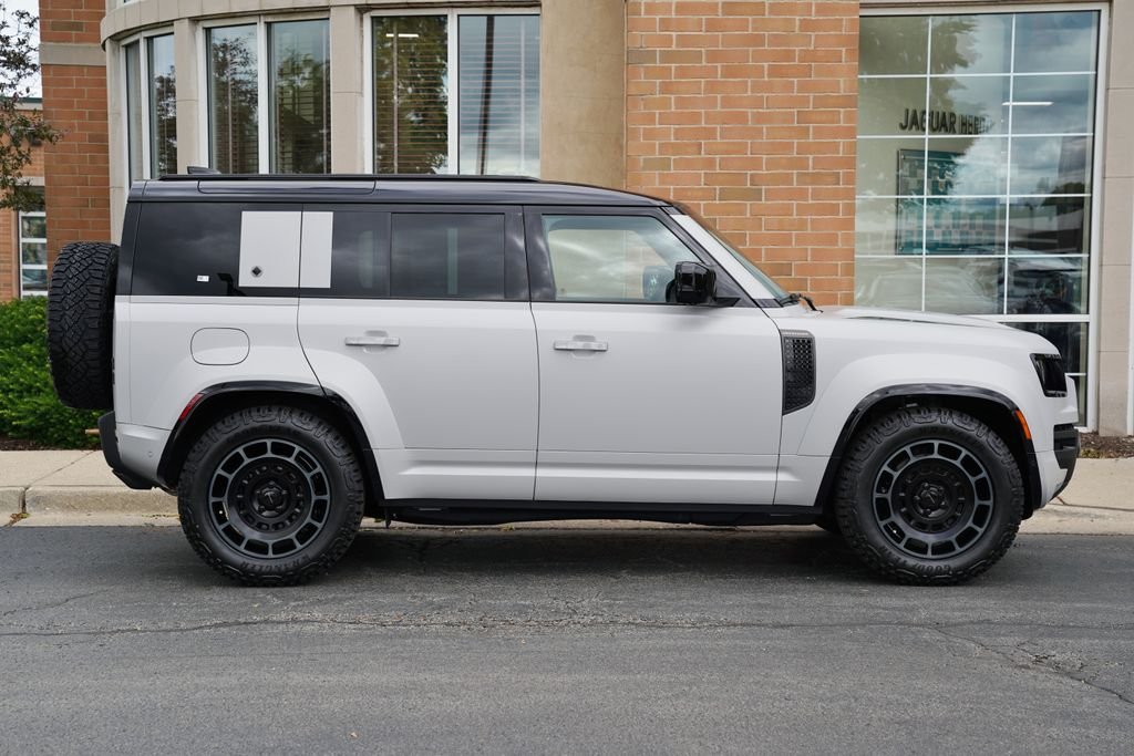 Used 2026 Gray Land Rover OCTA image 7
