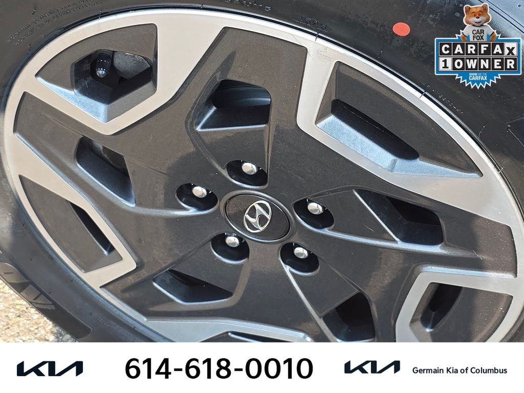 Used 2022 Black Hyundai Blue image 12