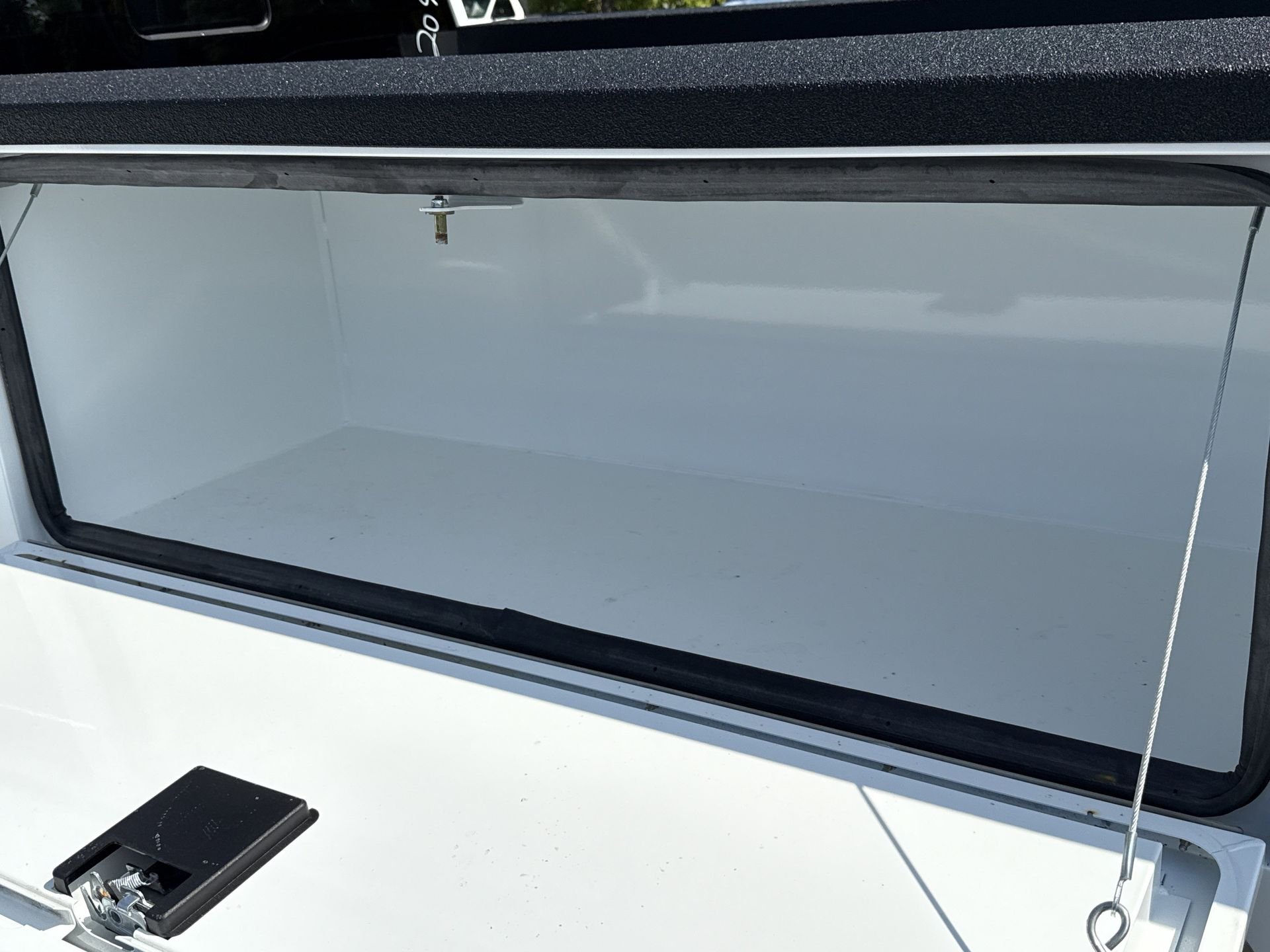 2025 Ford F-350 Super Duty Chassis Cab XL - Photo 22