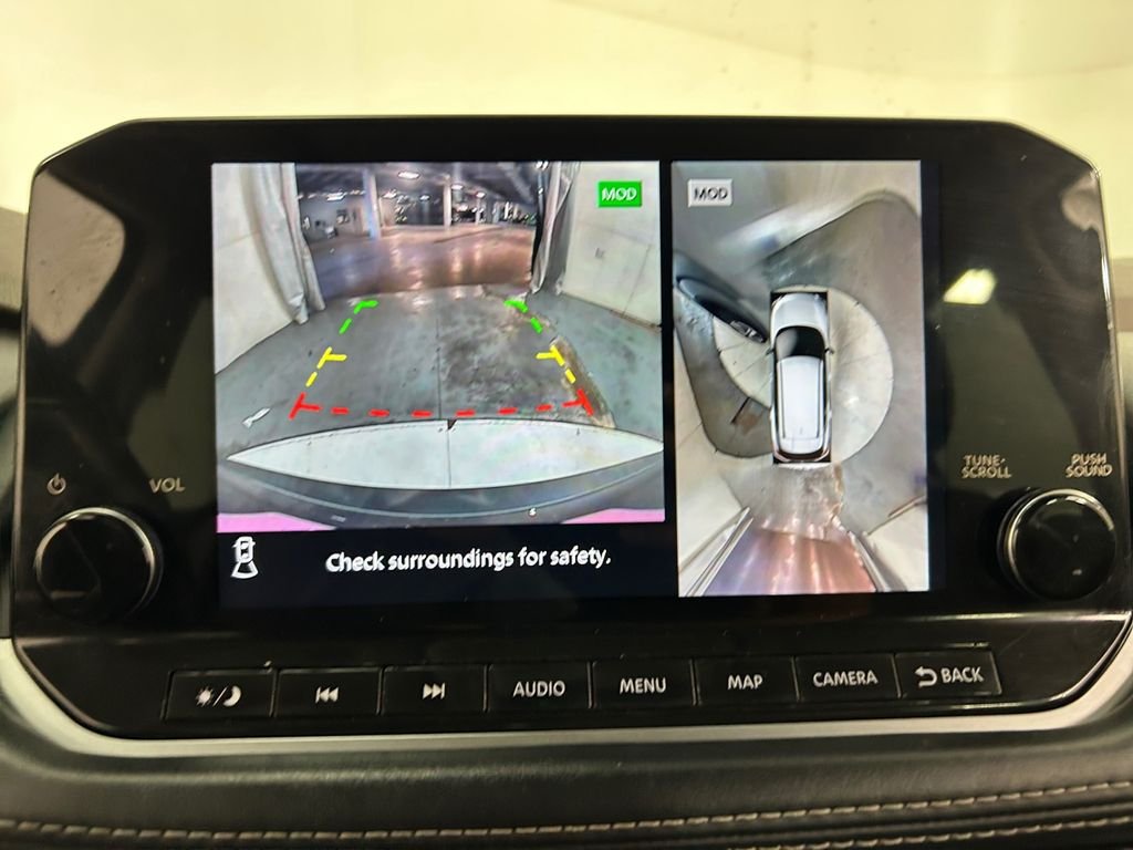 Used 2021 Gray Nissan SL image 26