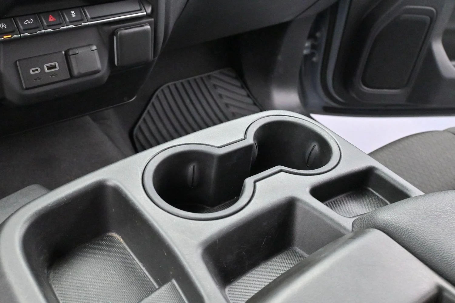 Used 2024 Slate Gray Metallic Chevrolet Custom image 18
