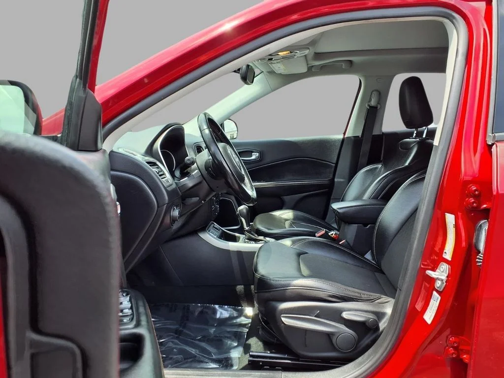 Certified Used 2020 Red Jeep Latitude image 22