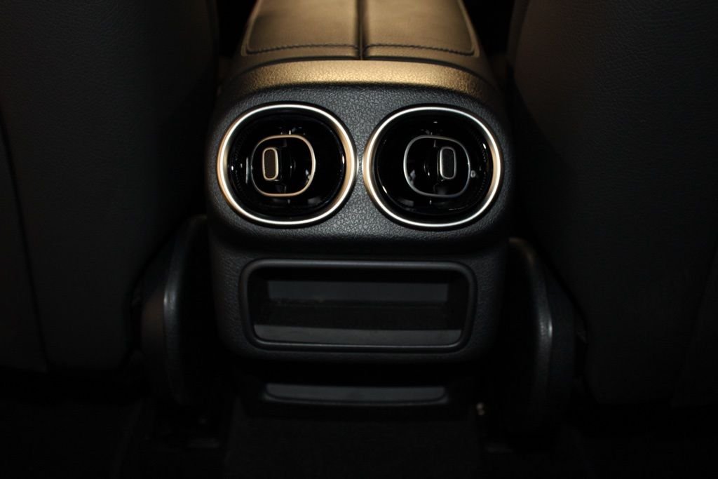 2026 Mercedes-Benz GLC Base - Photo 38