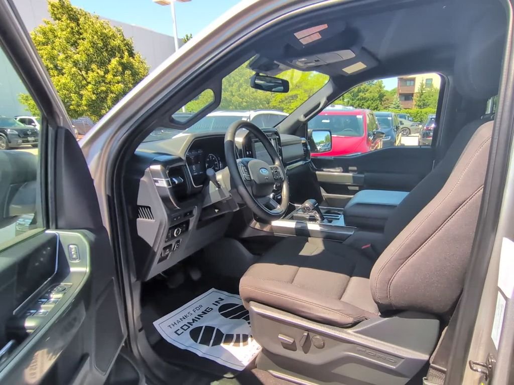 Used 2023 Silver Ford XLT image 20
