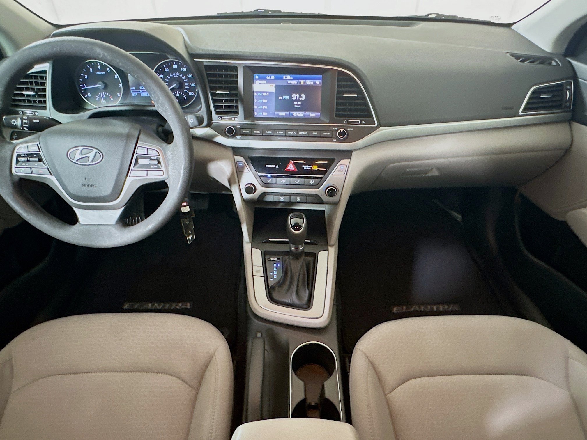 Used 2018 Phantom Black Hyundai SE image 26