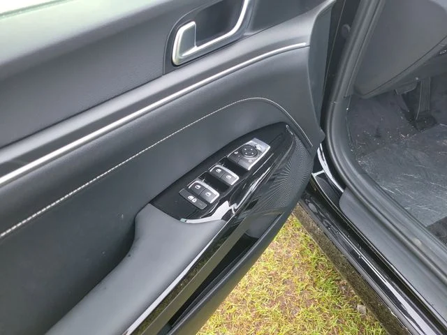 New 2026 Aurora Black Pearl Kia GT-Line AWD image 6