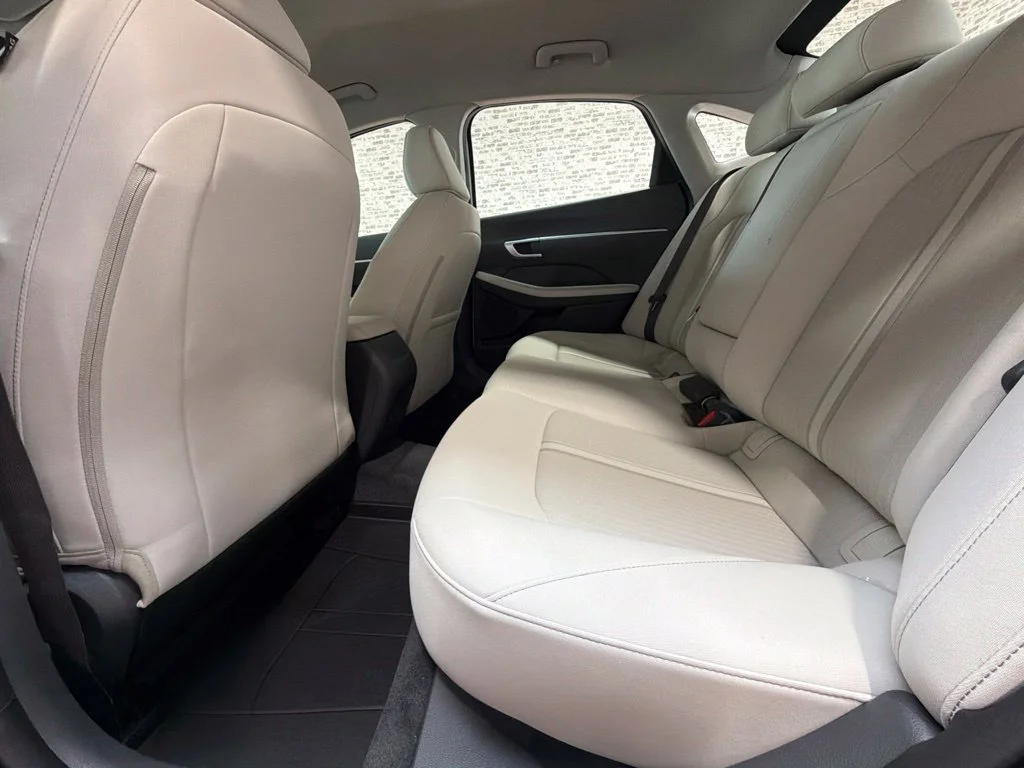 New 2027 Serenity White Hyundai SEL Sport image 17